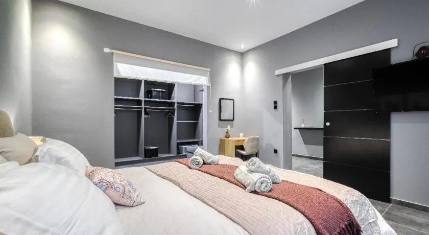 L apartment - Image 1