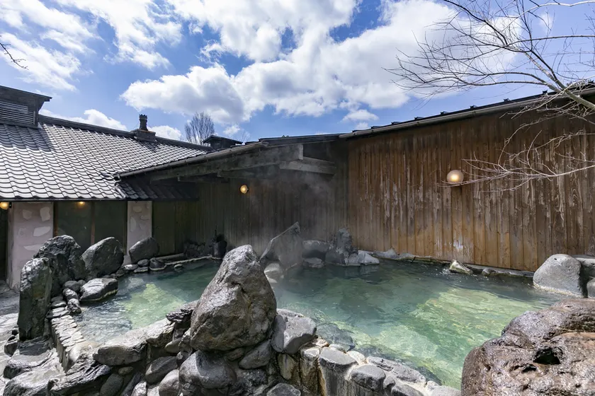 Otasatonoyu Ayanosho - Image 1
