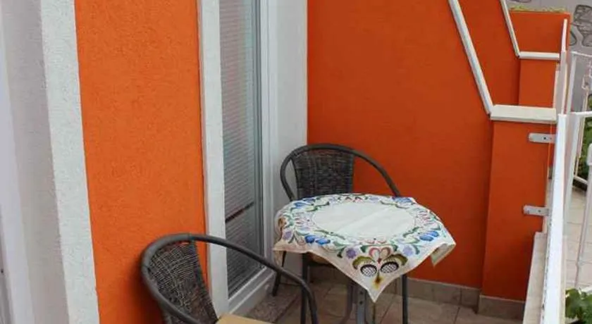 Apartments in Novi Vinodolski 15235 - Image 1
