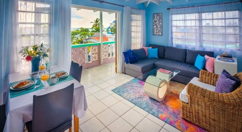 SECOND HOME Beach Apartment - Image 1