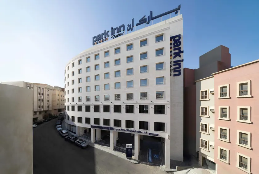 Park Inn by Radisson Makkah Thakher Algharbi - Image 1