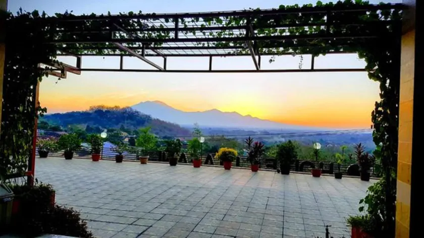 HOTEL DIAFAN WONOGIRI - Image 1