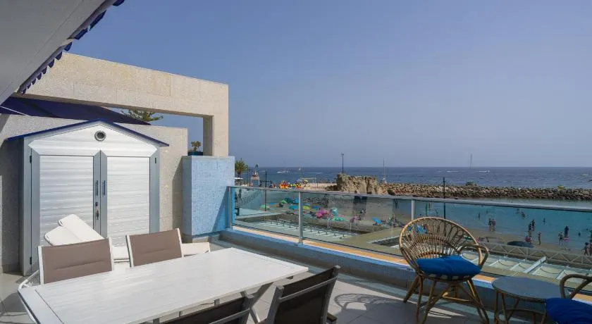 Blue Horizon Mogan - Image 1