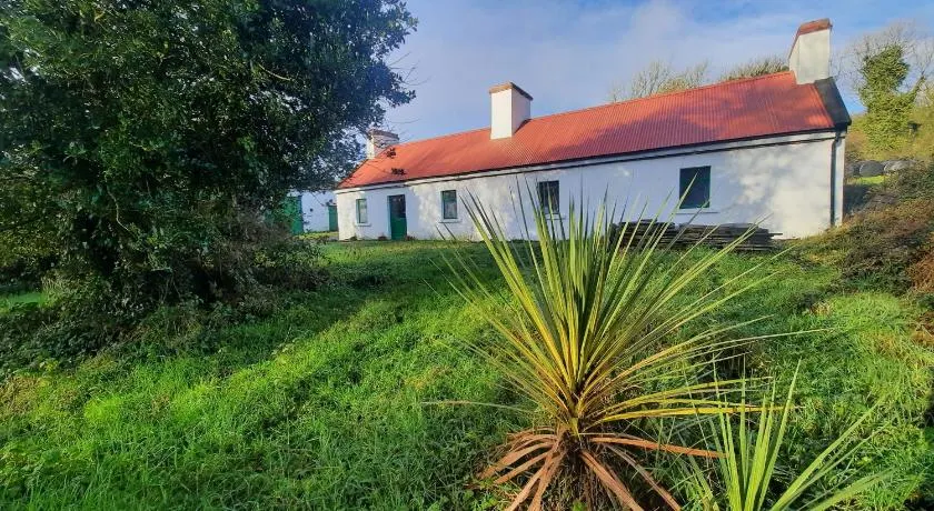 -Going back in time- 200 year old farmhouse - Image 1