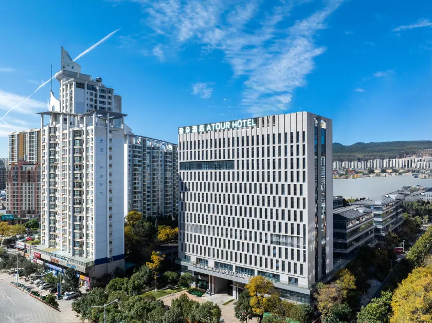 Atour Hotel Kunming Xiaokang Avenue - Image 1