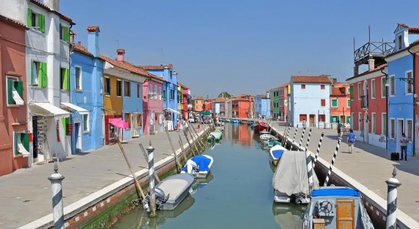 Junior Suites Venezia - Image 1