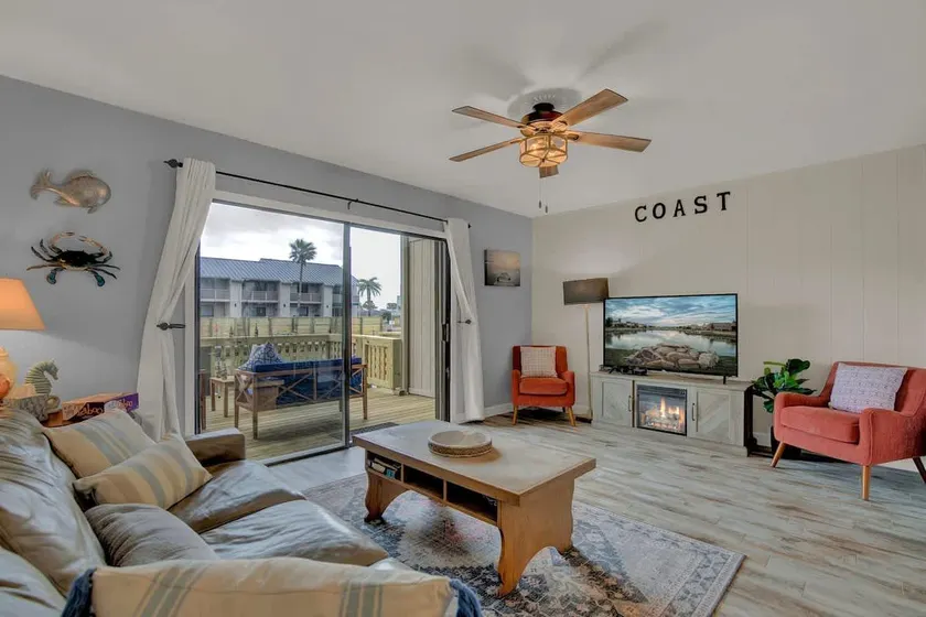Fisherman Friend! - Coastal Condo - Views Await! - Image 1