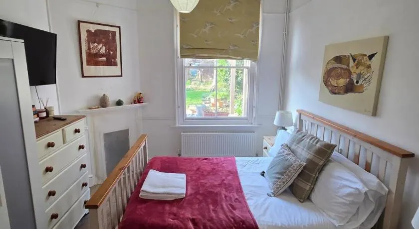 The Cabin - unique stay in the heart of Canterbury - Image 1
