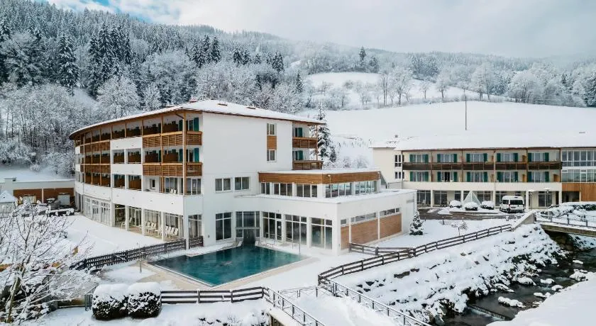 OptimaMed Gesundheitsresort Weissenbach - Image 1