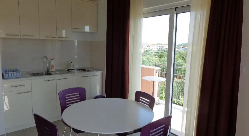 Villa Palas Apartments - Image 1