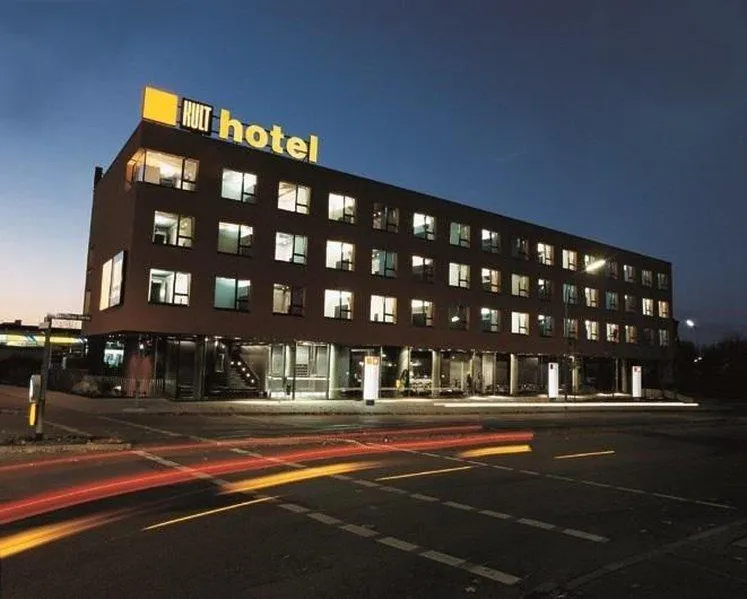 Kult Hotel - Image 1