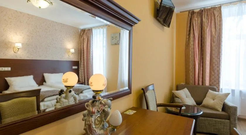 Gogol Park Rooms - Image 1
