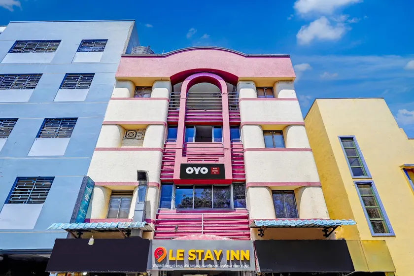 Hotel O Le Stay Inn - Image 1