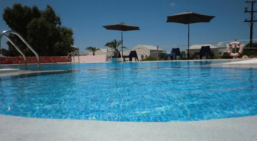 Poseidon Suites Hotel - Image 1