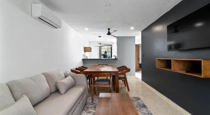 Elegante Casa Completa. Merida, Yucatan / House MR - Image 1