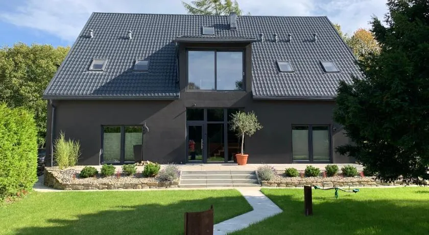 Pensjonat Black House 88 - Image 1