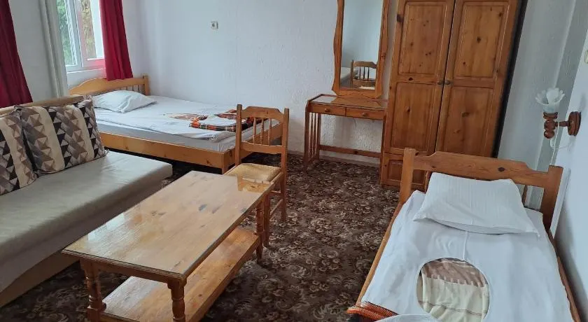 Katerina Family Hotel - Image 1