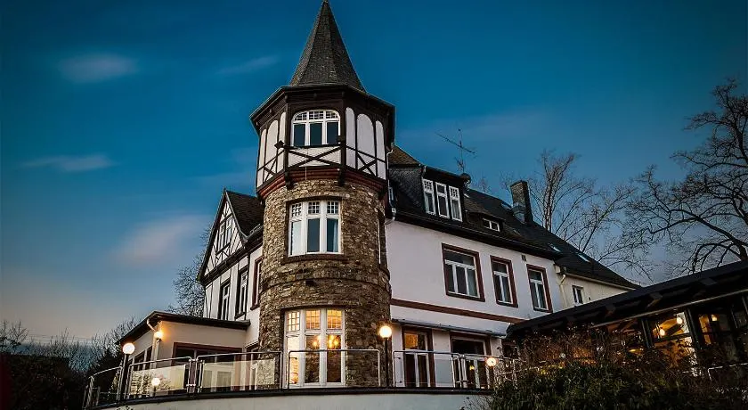 Golfhotel Denzerheide - Image 1
