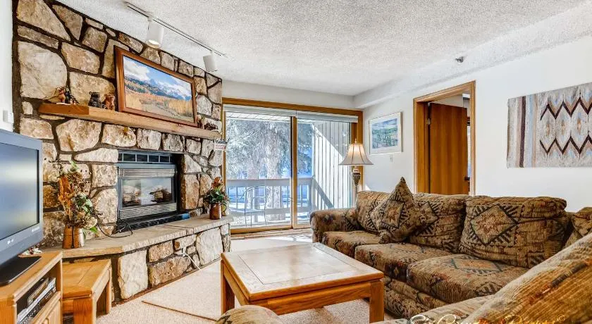 Atrium 101 by Ski Country Resorts - Image 1