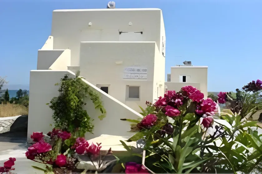 Blue & Sea Studios Apartments - Image 1