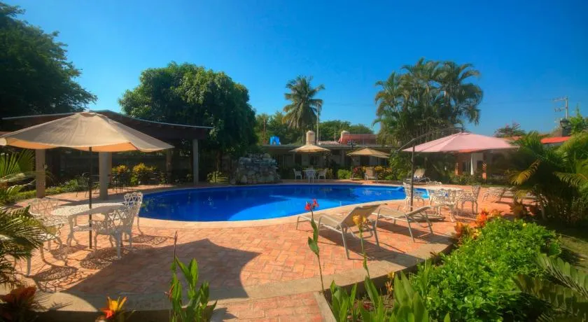 Bungalows Las Margaritas 10 - Image 1
