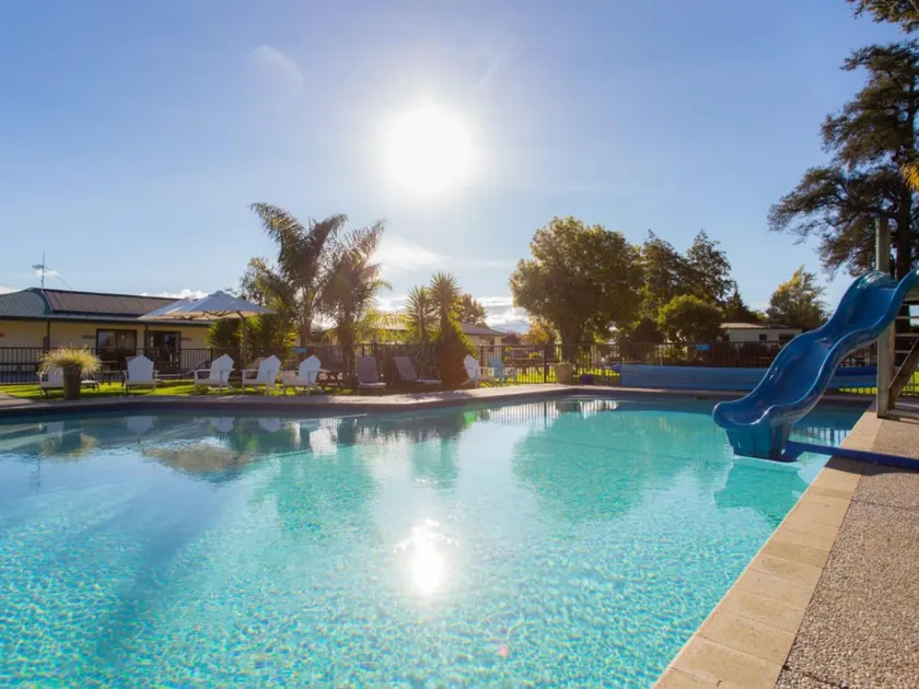 Motueka TOP 10 Holiday Park - Image 1