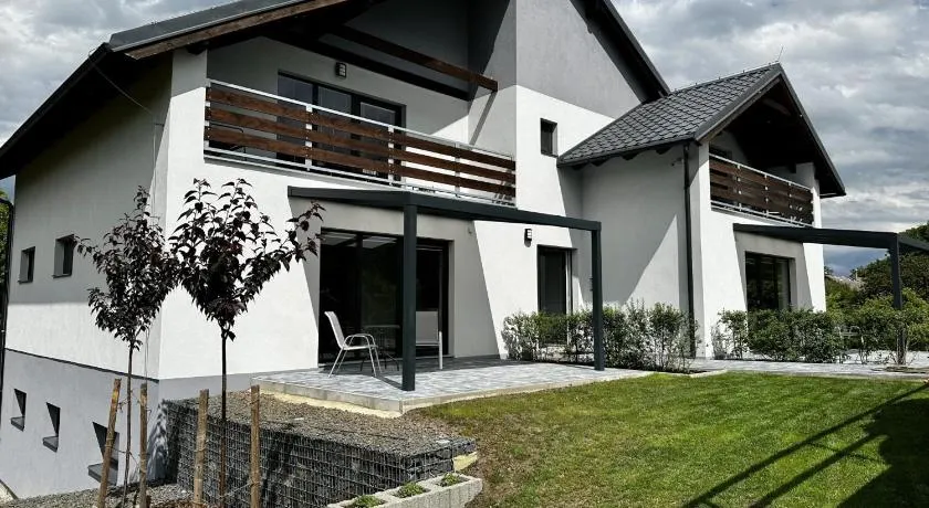 Apartmány DEER House - Image 1