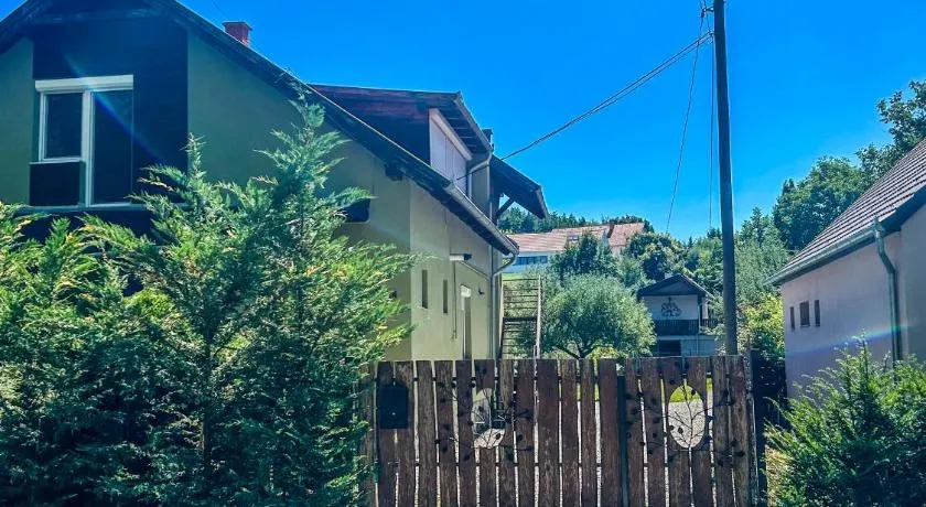 PatakLak Vendégház - Image 1