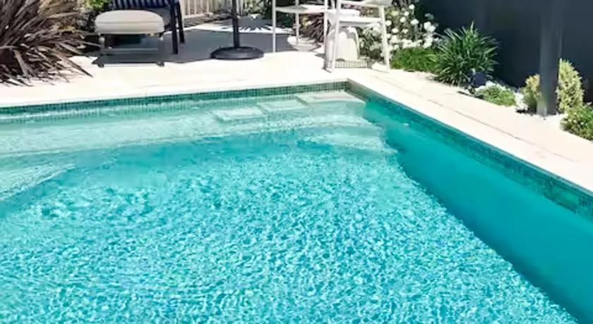 Pool Heated Lake Views 1BR Apartment - Image 1