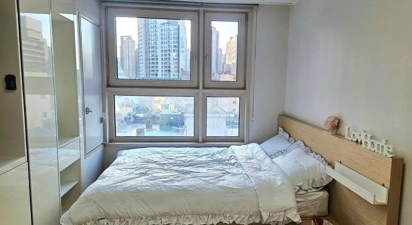 2403#Quiet Premium stay# The Vogue Grande Retreat# All-new furniture, extra-large bed - Image 1