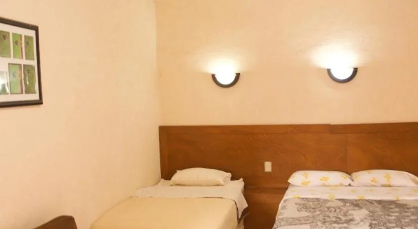 Hotel Cuauhtemoc - Image 1
