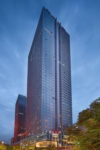 Inzone Royal Plaza Hotels - Image 1