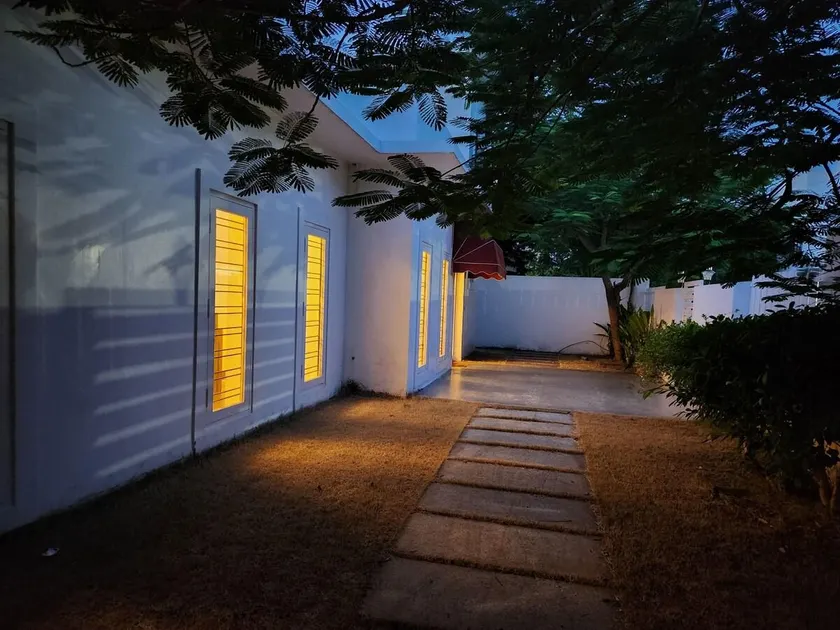 Beach Hàven Beach House at ECR - Image 1