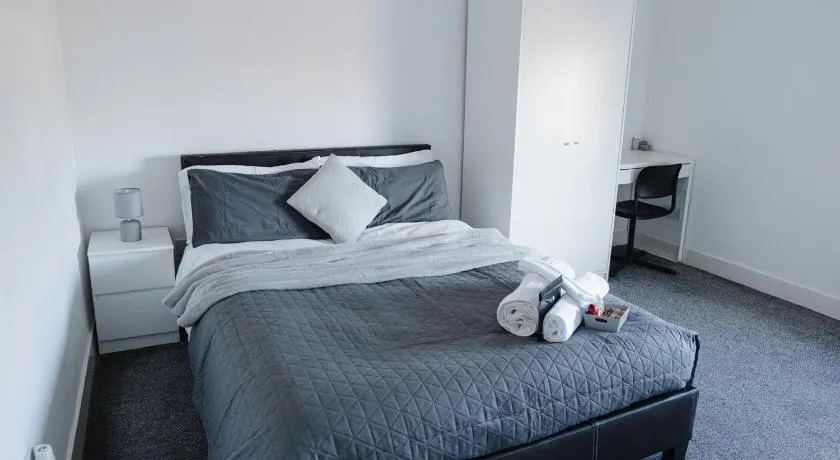 Contemporary Private Bedroom Retreat - Image 1