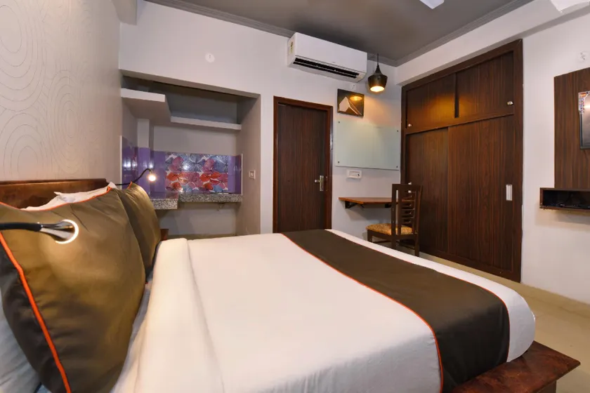 Collection O 76028 Hotel Ratiram Palace - Image 1