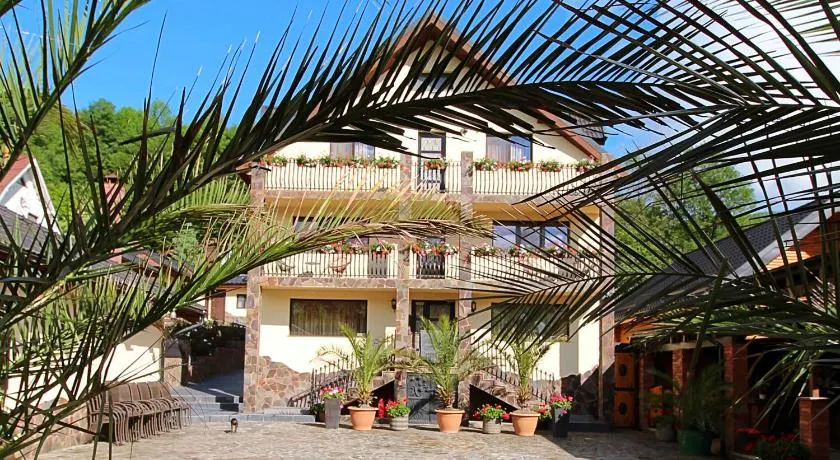 Pensiunea Adolescenta - Image 1