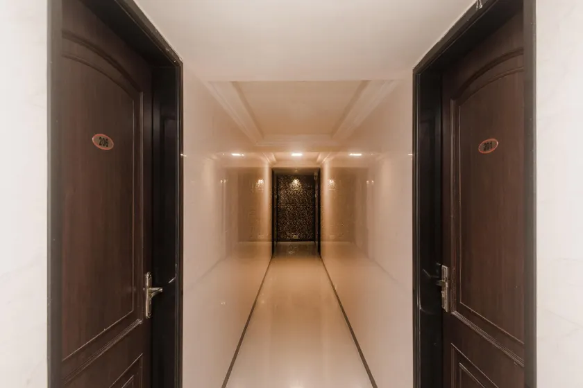 Super Hotel O Solitaire - Image 1