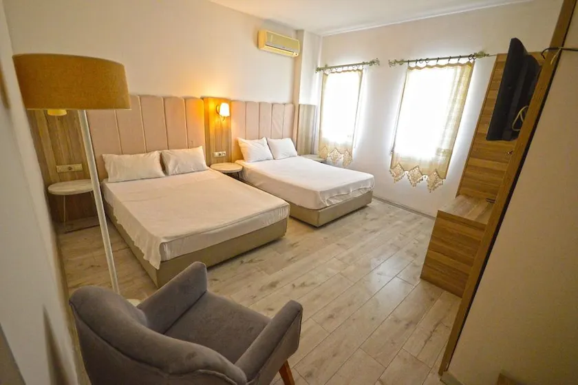 The Hotel 48 - Image 1