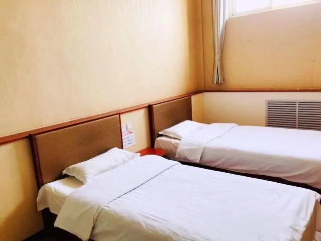 Baixing Hotel - Image 1