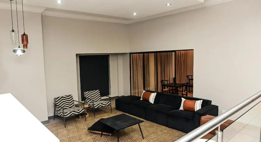 Sou House - Image 1