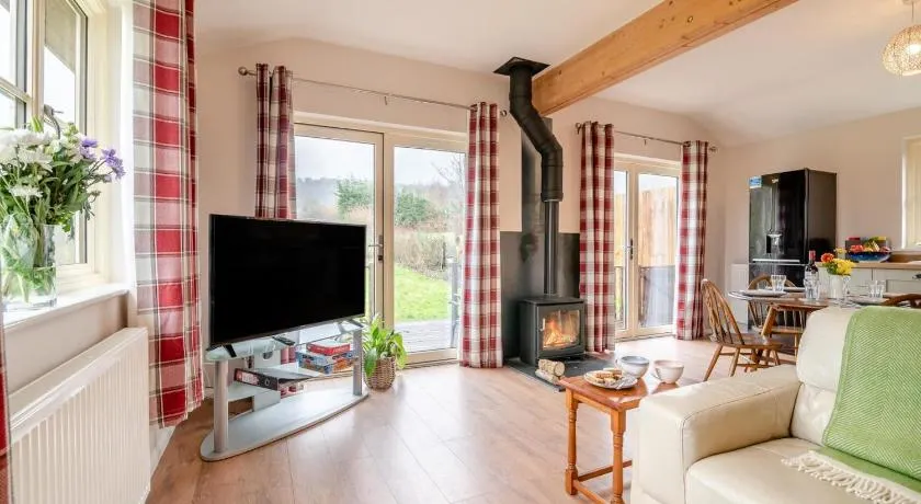 2 Bed in Coaley oc-r34730 - Image 1