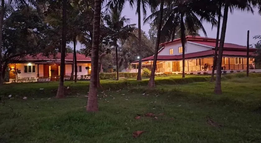 Farm Retreat by TastyTek - Image 1