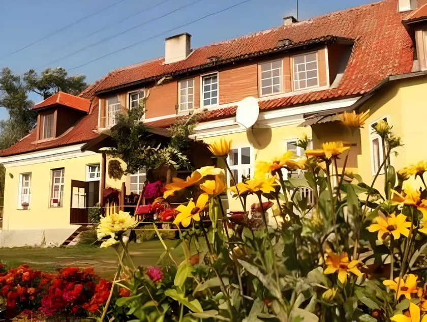 Folwark Łuknajno nad Jeziorem Śniardwy Gospoda Dziedzictwo Kulinarne Warmia-Mazury - Image 1