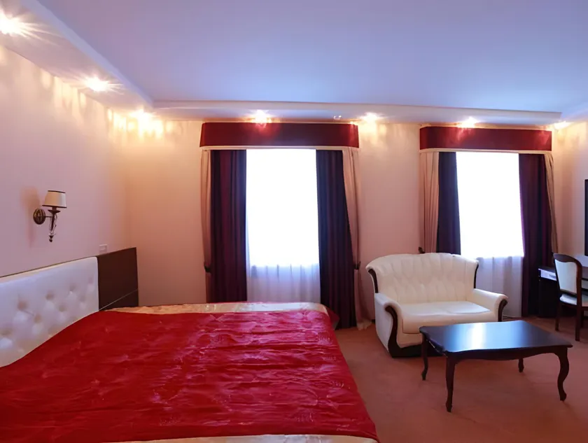 Gubernsky Hotel - Image 1
