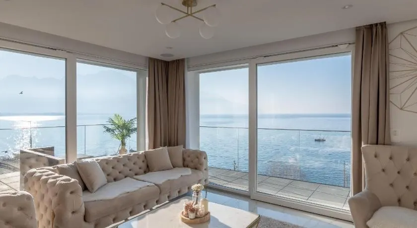 Sunset Home, Appartement de luxe front de lac - Image 1