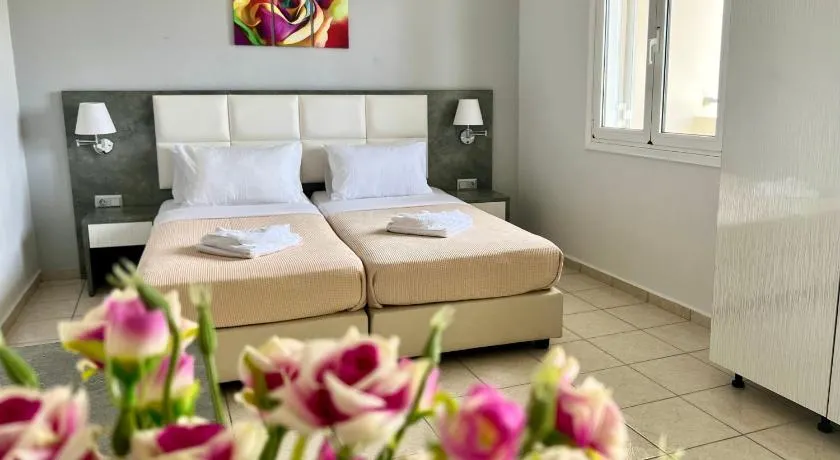 Maria Hotel Sisi - Image 1
