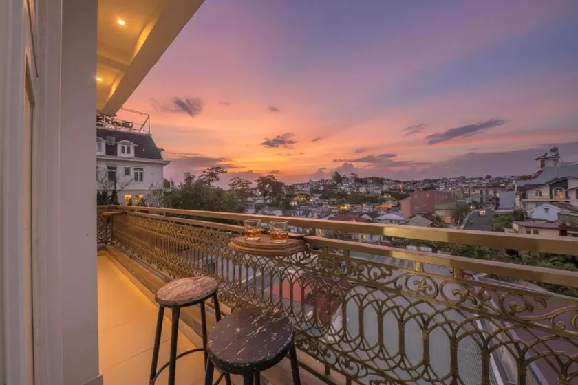 Bee Luxury Da Lat Hotel - Image 1