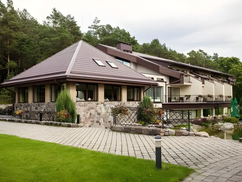 Park Villa Hotel - Image 1