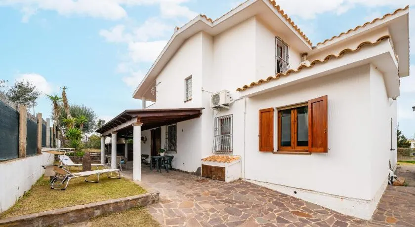 Maison de vacances 'Brezza Di Mare' avec vue sur la mer, terrasse privée et climatisation - Image 1
