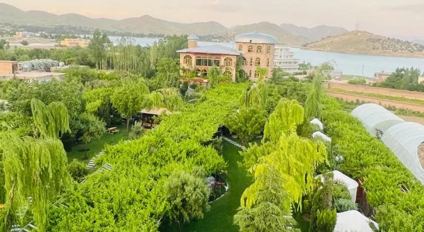 Kabul Qargha Palace Hotel, Restaurant And Wedding Hall - Image 1